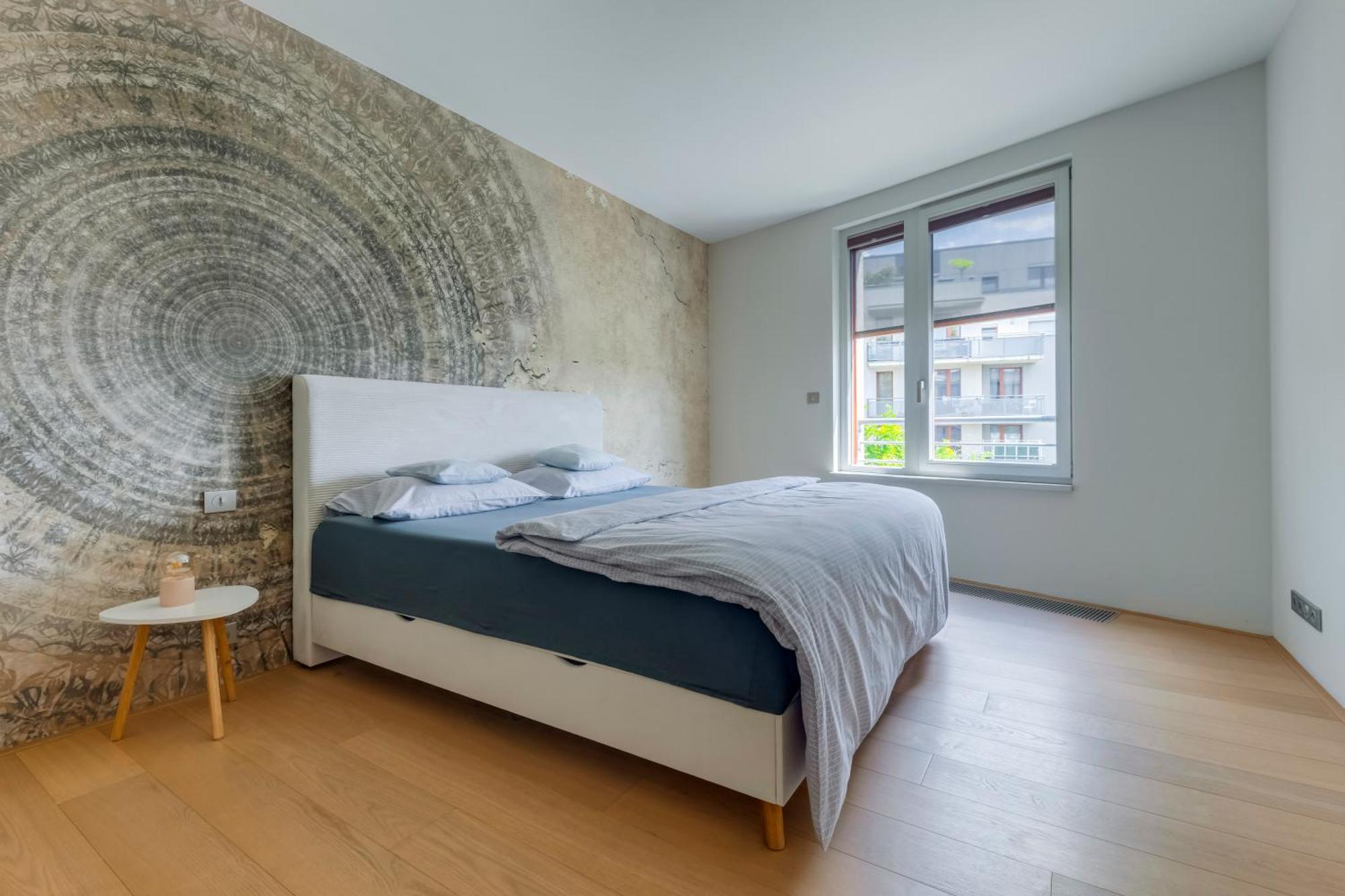 Moderni S Terasou, 2 Loznice, Parkovani V Cene, Blizko Metra, 15 Min Do Centra Apartmán *