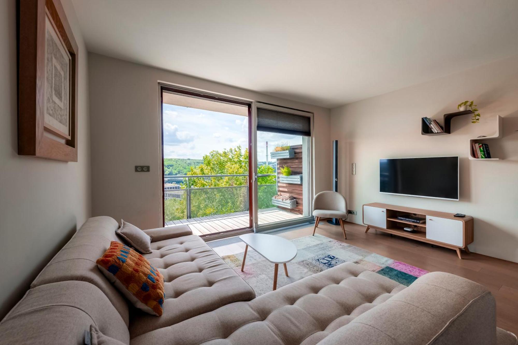 Moderni S Terasou, 2 Loznice, Parkovani V Cene, Blizko Metra, 15 Min Do Centra Apartmán *